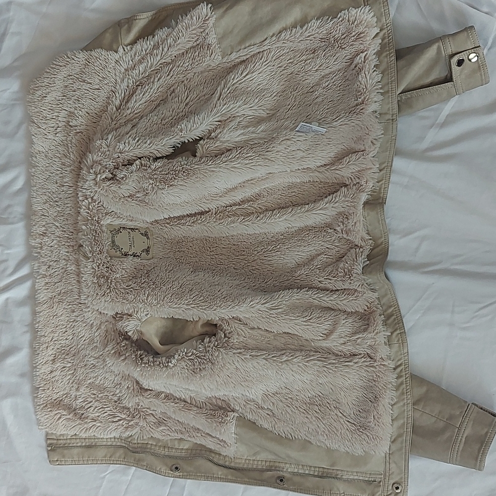 Jacket - Picture 6 of 7